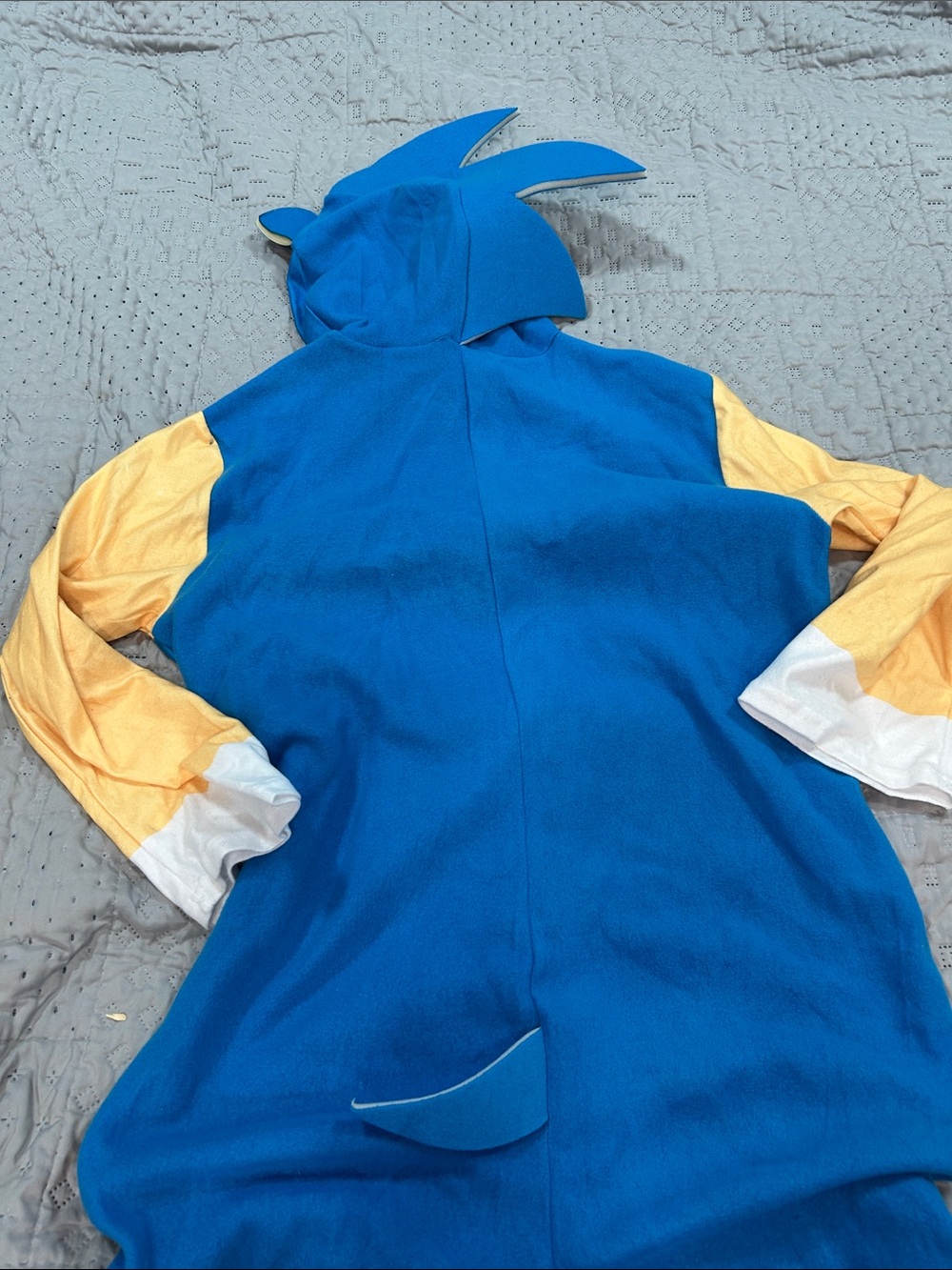 XL sonic the hedgehog one piece costume zipper front - Picture 8 of 10